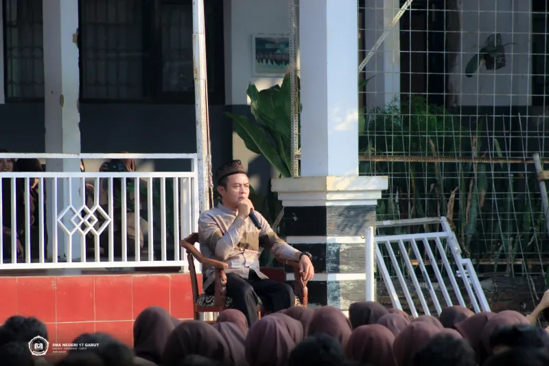 Menggapai Keberkahan Ilmu: Pesan Mendalam Bapak Yusep Abdul Muqit dalam Tausiyah Jum'at Keagamaan
